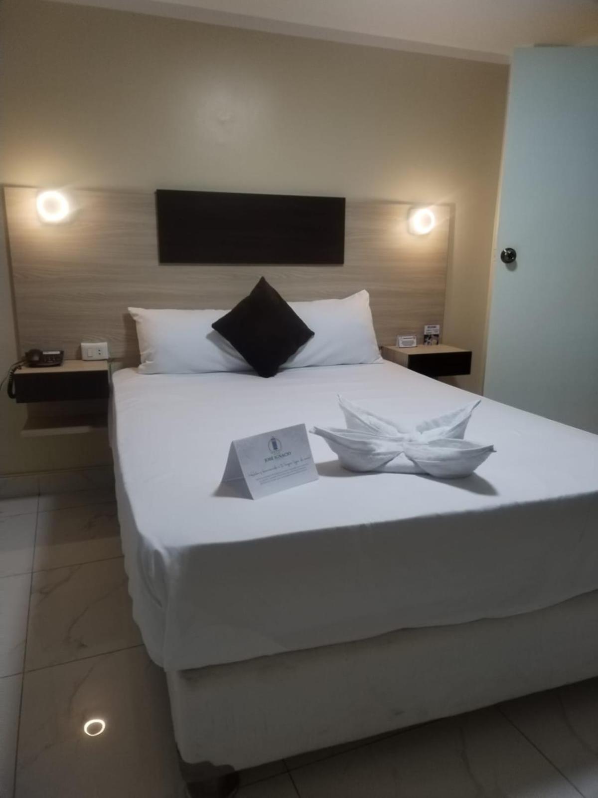 Hotel Jose Ignacio Chepen Ngoại thất bức ảnh